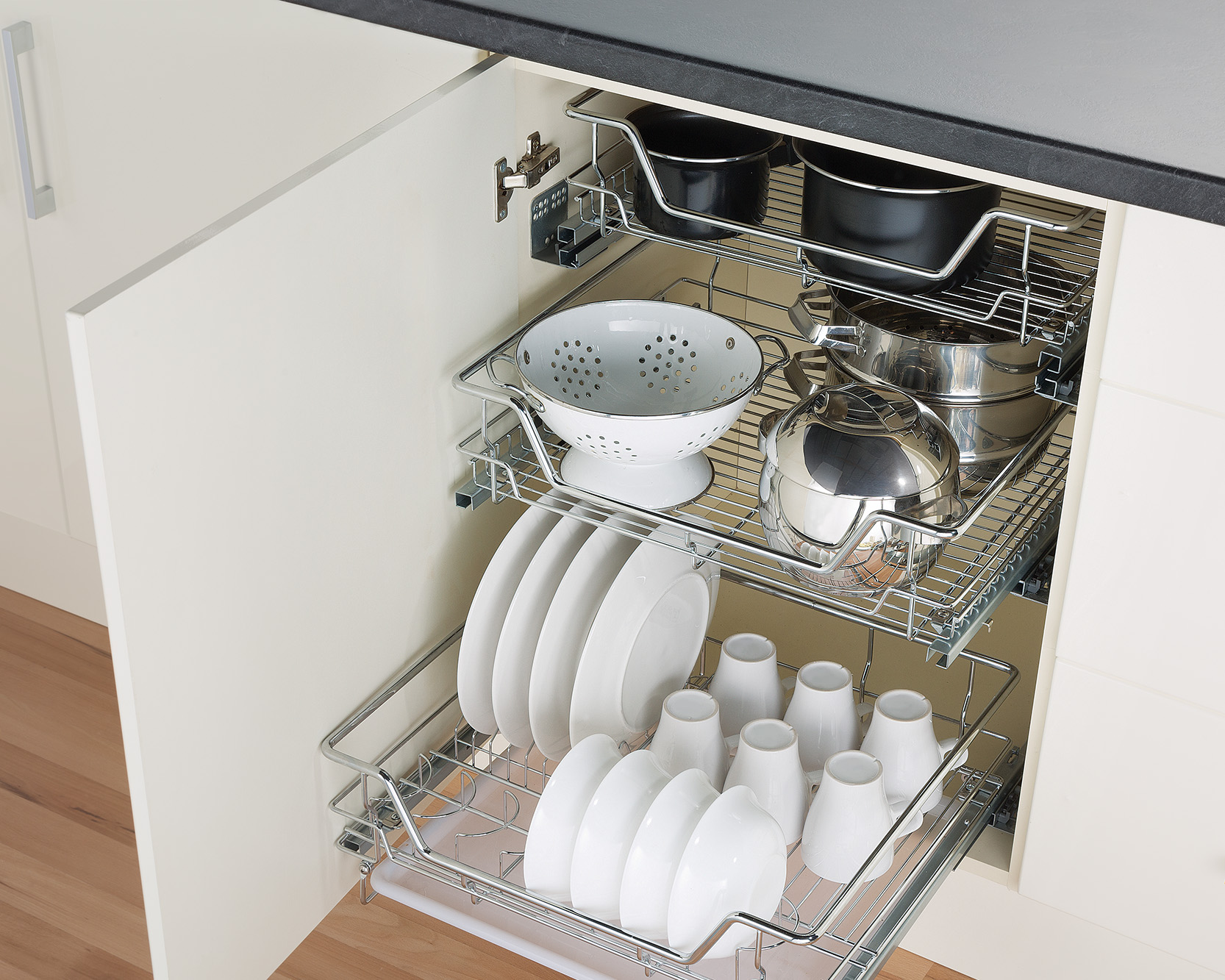 Wire shelf cupboard